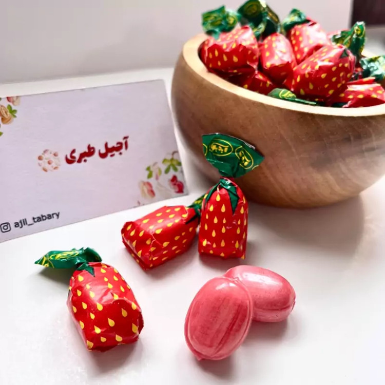 شکلات آبنباتی توت فرنگی آیدین (یک کیلویی)